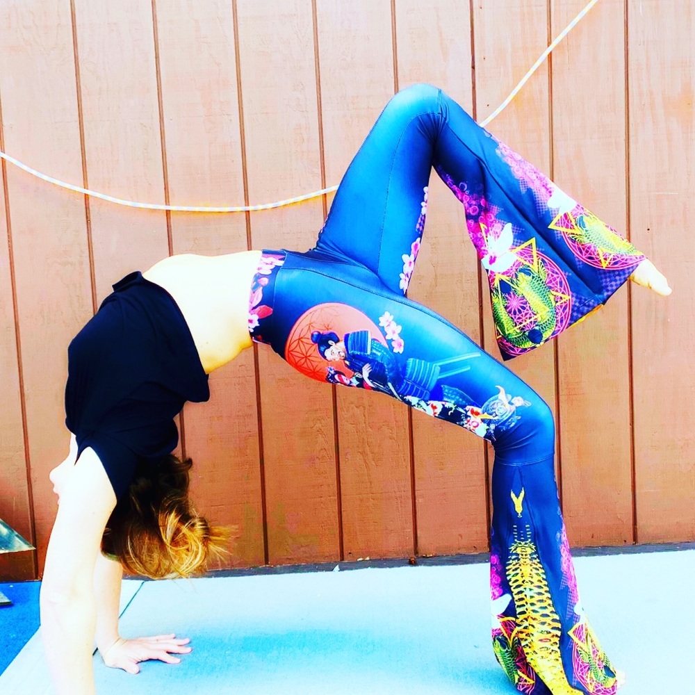 SabrinaM. Custom bellbottoms with a pocket
